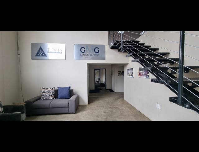 3,500M² FACTORY FOR SALE IN ANDERBOLT